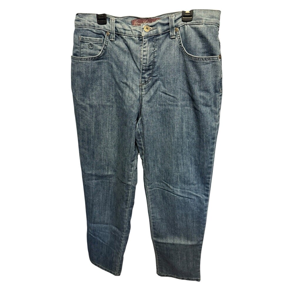 Gloria Vanderbilt Amanda Straight Leg Women's size 8 short Medium Denim Jeans